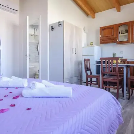 Riviera 23 Bed & Breakfast *